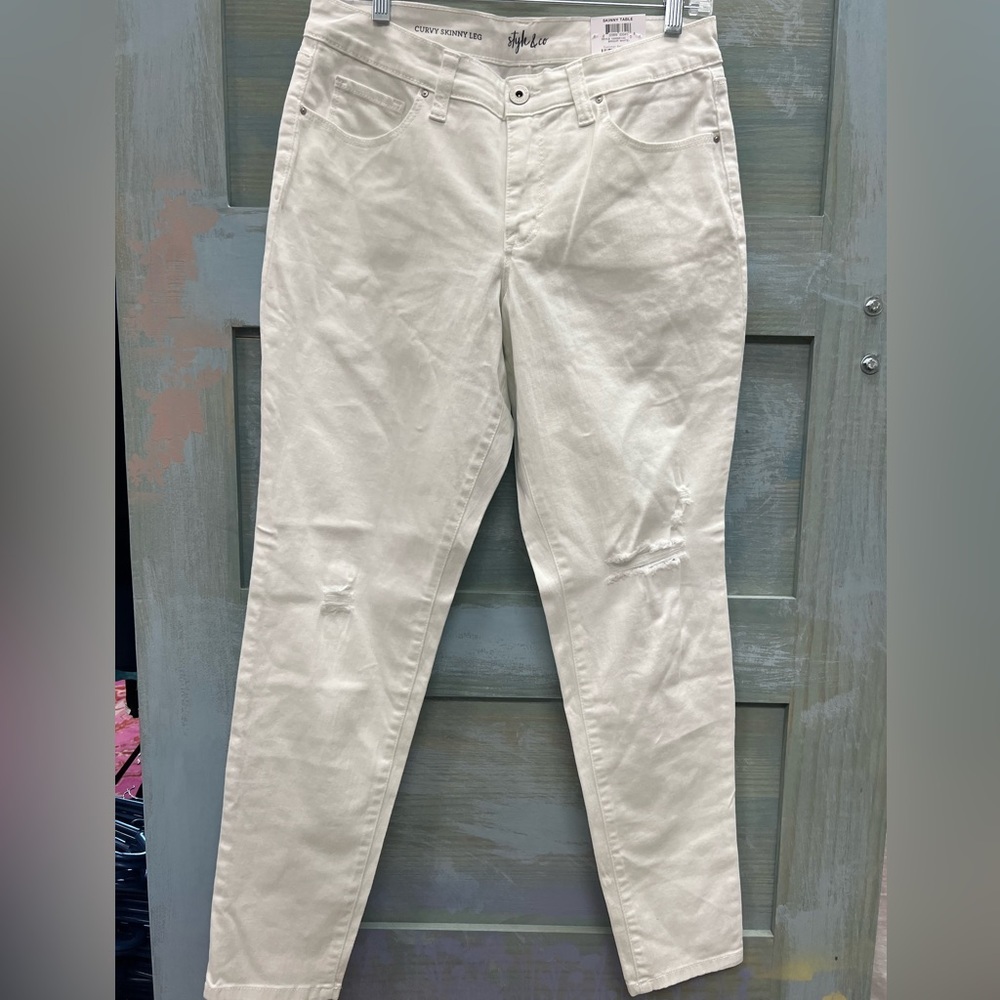 Style & Co. Women's Skinny Jeans in Cream